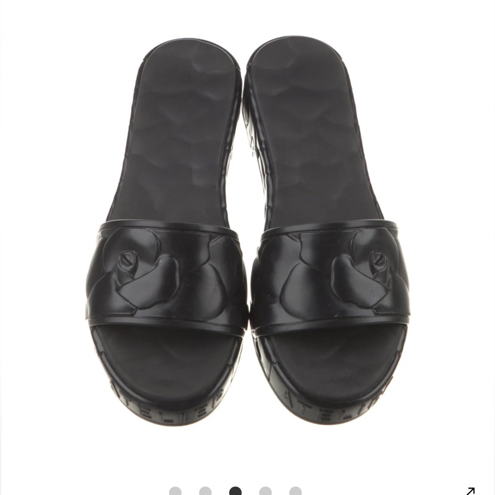 Valentino Black rubber Slide Sandals
